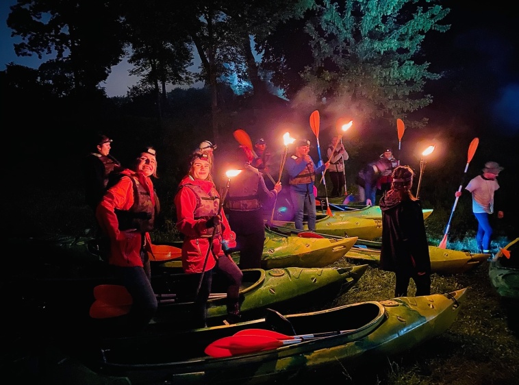 KAJAKAMI PO HORYZONT